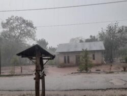 Hujan Hari ke-2 Cemaskan Warga Malaka: Banjir Meluap, Guntur-Kilat Sahut-Sahutan