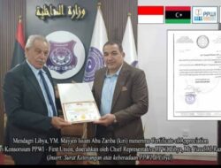 Konsorsium PPWI – First Union Berikan Piagam Penghargaan kepada Menteri Dalam Negeri Libya